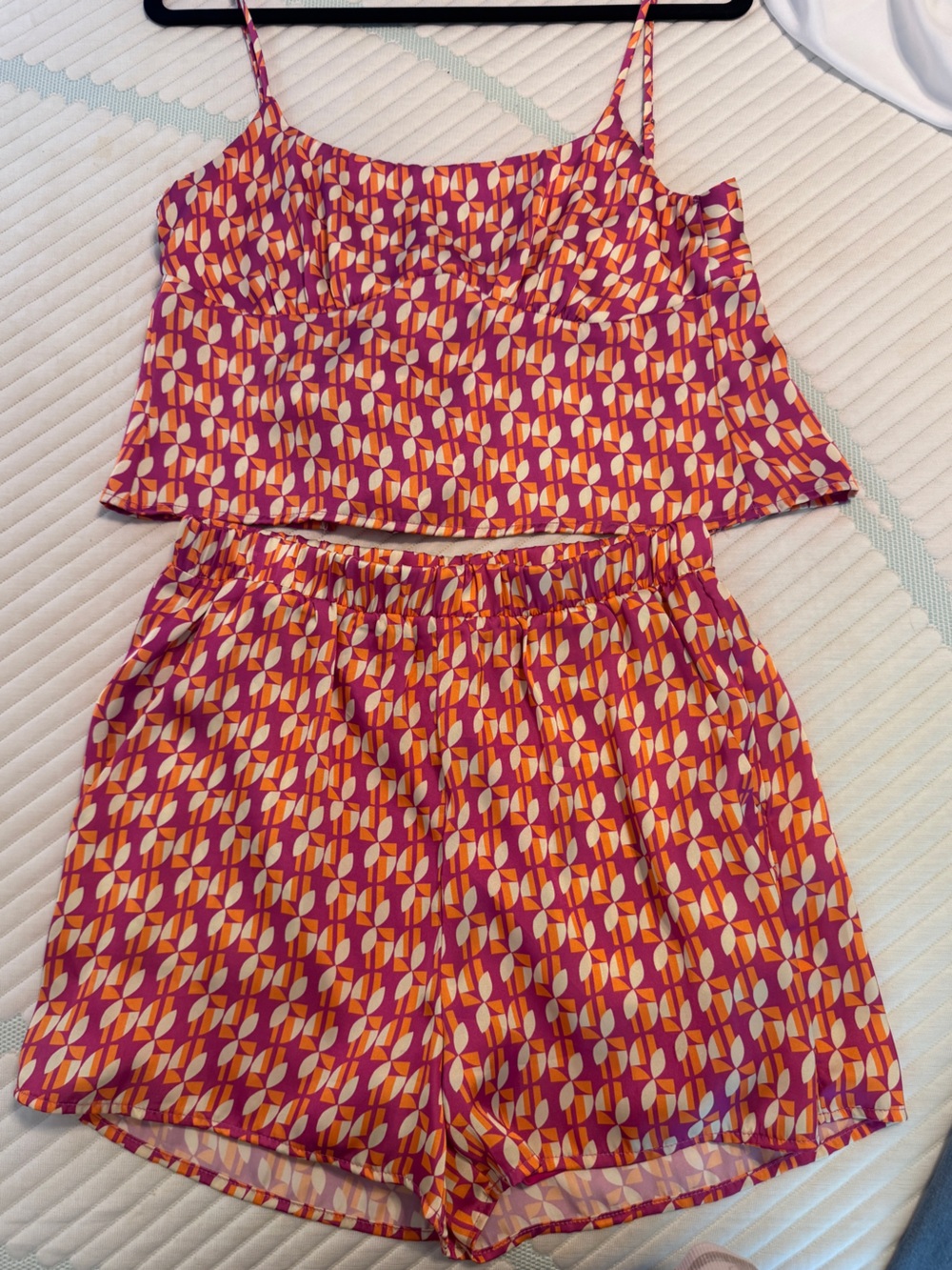 Le Lis Pink Geometric Circle Print Skirt